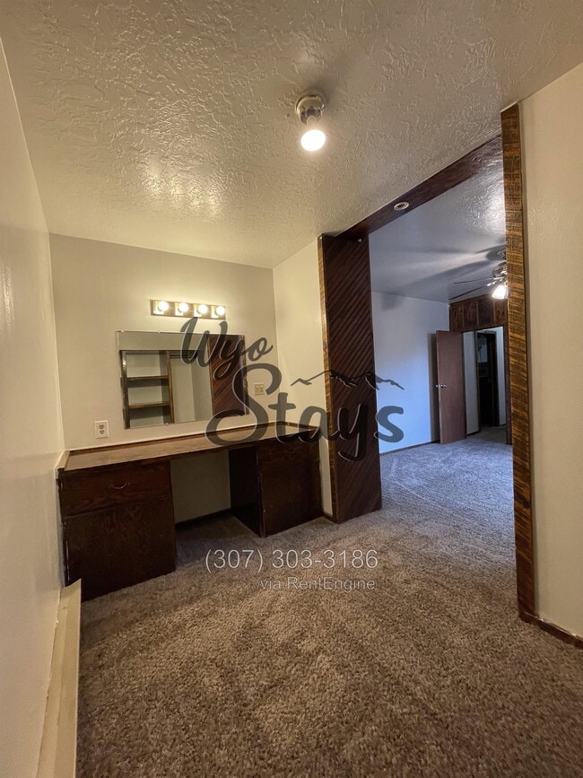 Building Photo - 409 S Brooks St