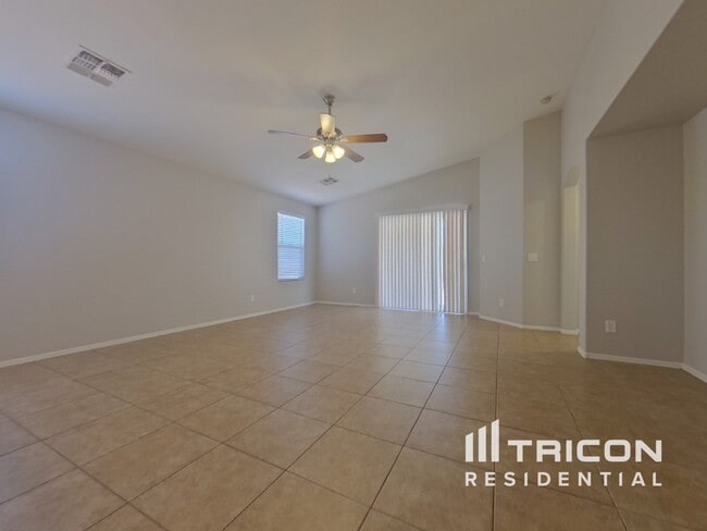 Building Photo - 8851 S 257th Dr