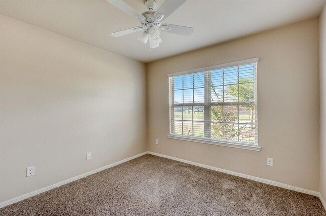 Building Photo - 29139 Jacobs River Dr