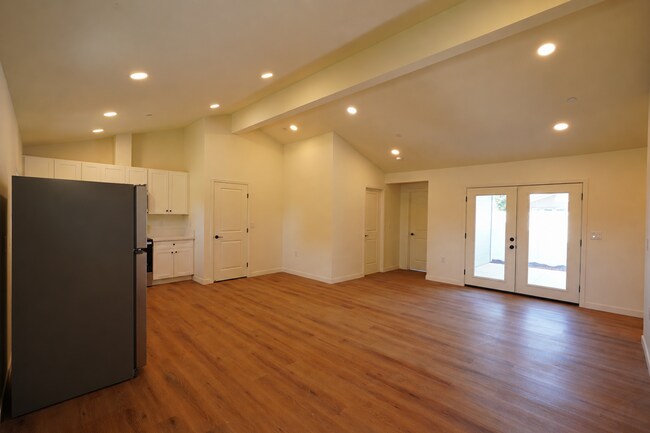 Foto del edificio - 4805 Charlotte Way