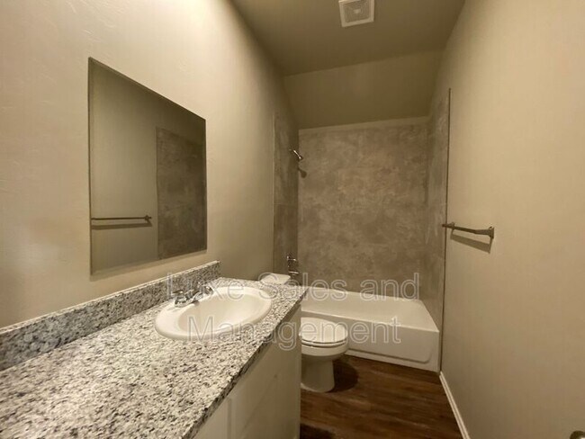 Foto del edificio - 10920 NW 119th St