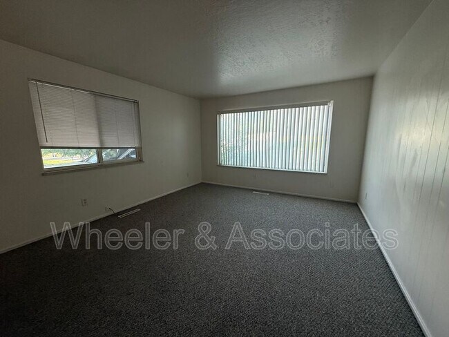 Foto del edificio - 4083 S Porter Ave