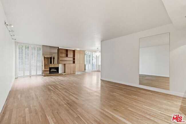 Foto del edificio - 211 S Spalding Dr