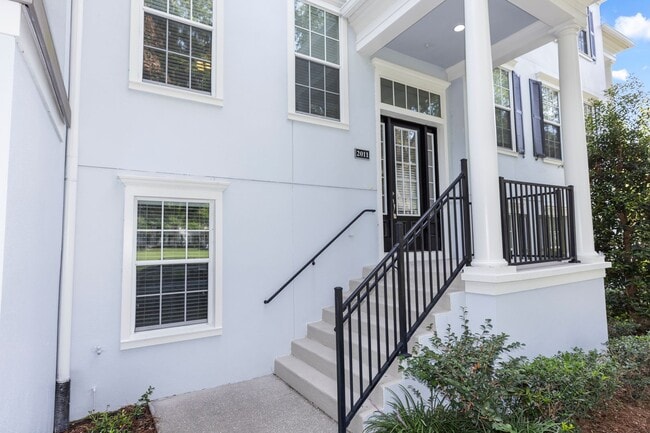 Foto del edificio - 3-story, 3/3.5, updated, townhome in the heart of Baldwin Park!