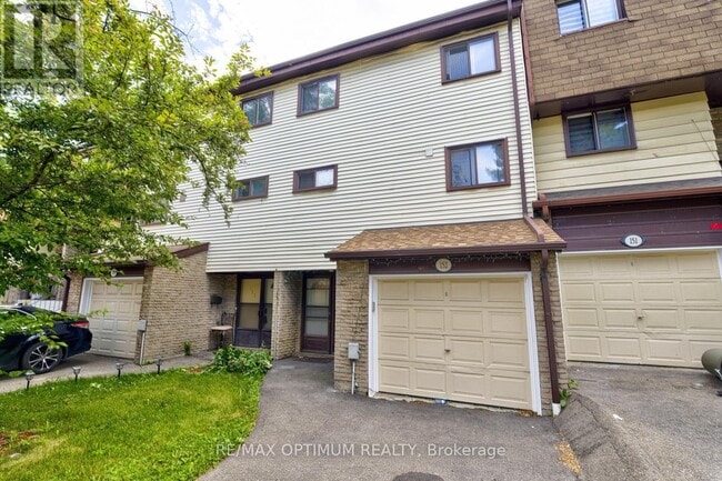 Building Photo - 180 Mississauga Vly Blvd