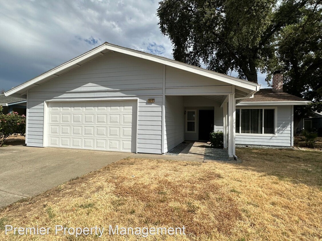 Primary Photo - 3 br, 2 bath House - 10049 YUKON RIVER WAY