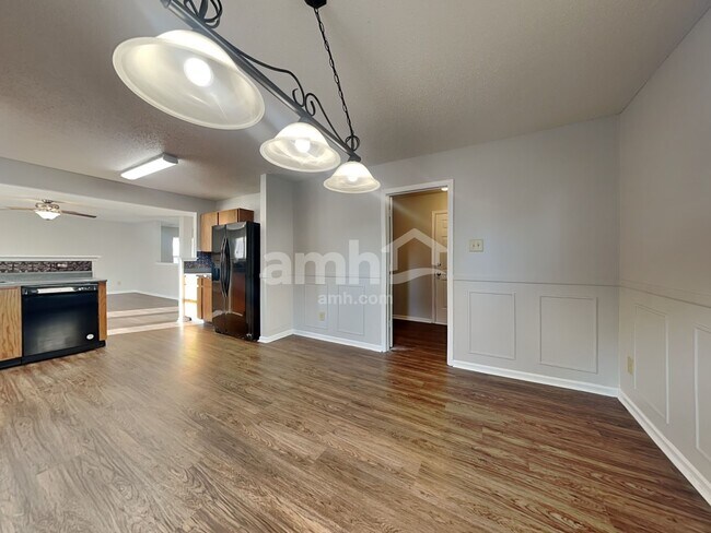 Foto del edificio - 632 Highpointe Blvd