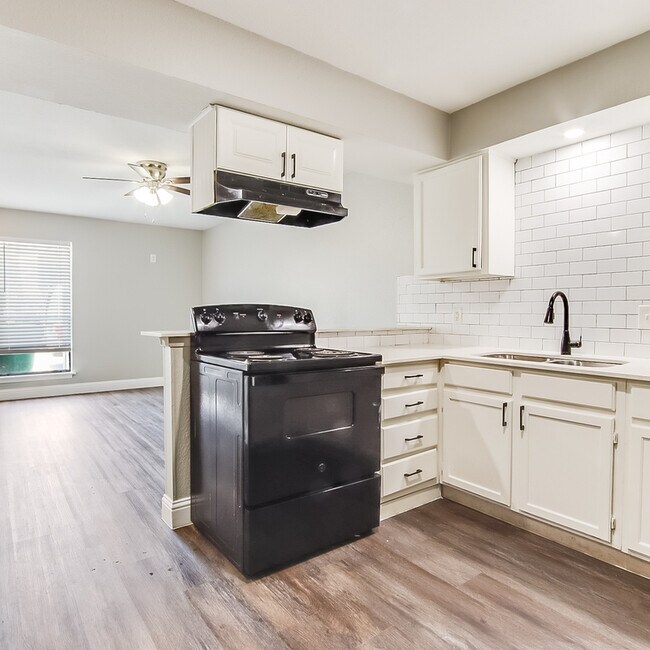 Foto del edificio - 406 Noble Ave