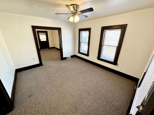 Building Photo - 2701 Raspberry St