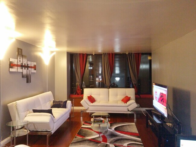 Foto del edificio - 155 N Harbor Dr