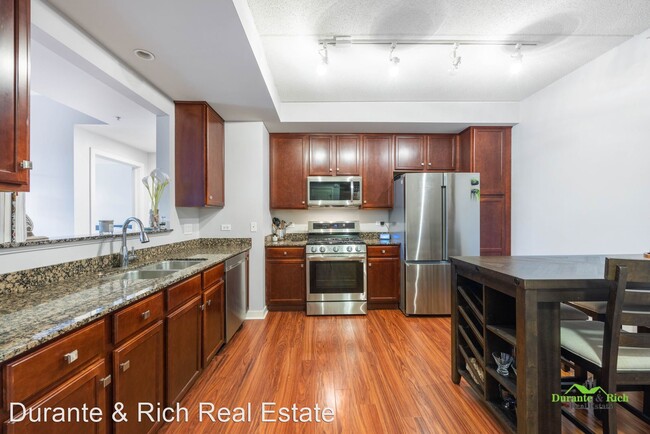 Building Photo - 2 br, 2 bath House - 425 Benjamin Drive #205