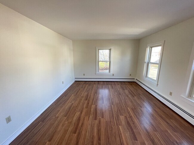 Building Photo - 33 Belmont Ave