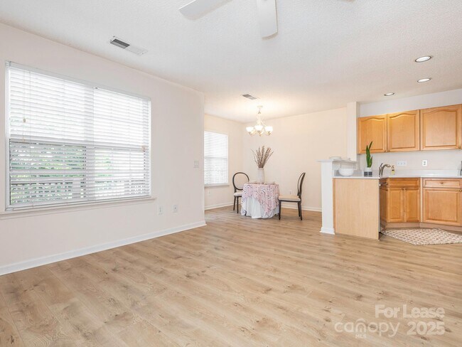 Building Photo - 9327 Timothy Ct