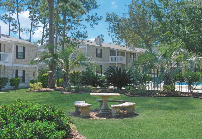 Northwoods Apartments Rentals Pensacola, FL