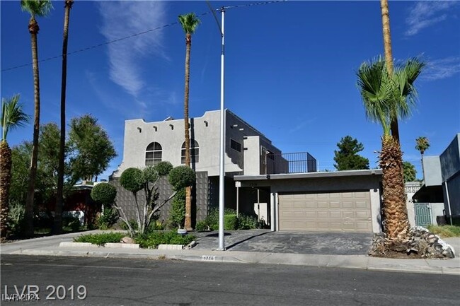 Foto del edificio - 1716 Cochran St