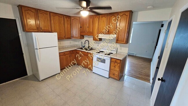 Foto del edificio - 2 Bedroom Duplex in West York Schools