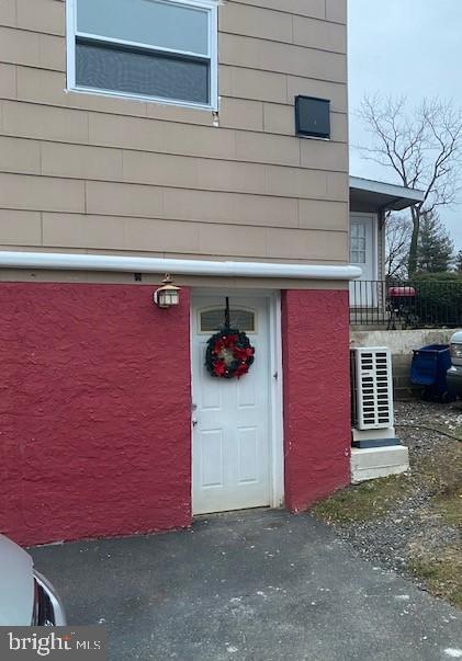 Building Photo - 371 Cadwalader Ave