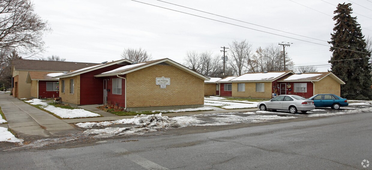 Sunrise Court Apartments in Gooding, ID