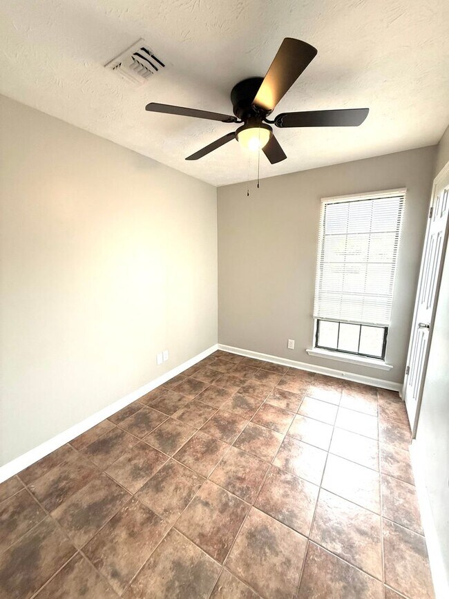 Foto del edificio - Beautiful 3/2 In Montgomery East *** Call 334-366-9198 to Schedule a Self Tour!