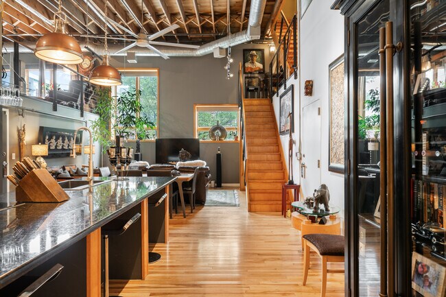Foto del edificio - 2715 Blake St