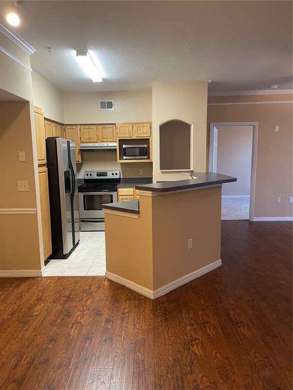 Building Photo - 3250 Corona Village Way