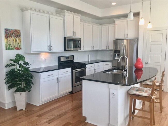 Foto del edificio - 1516 Homespun Rd