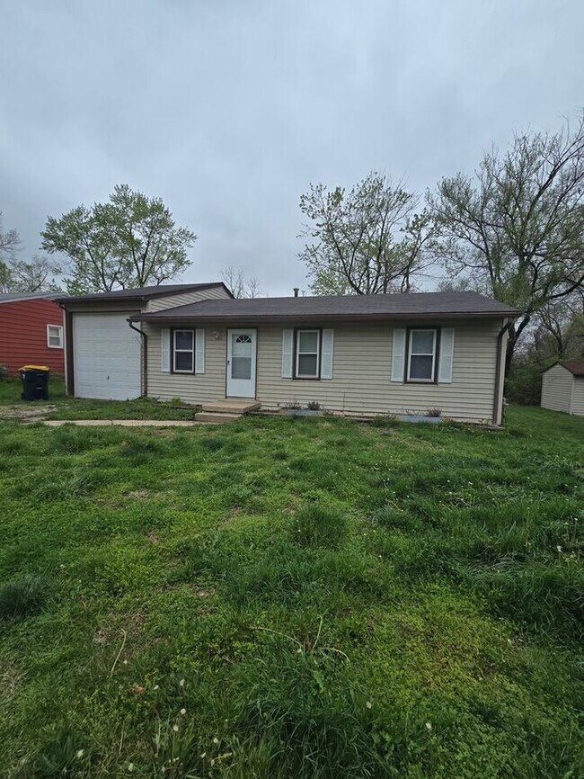 Foto del edificio - 5134 N Corrington Ave