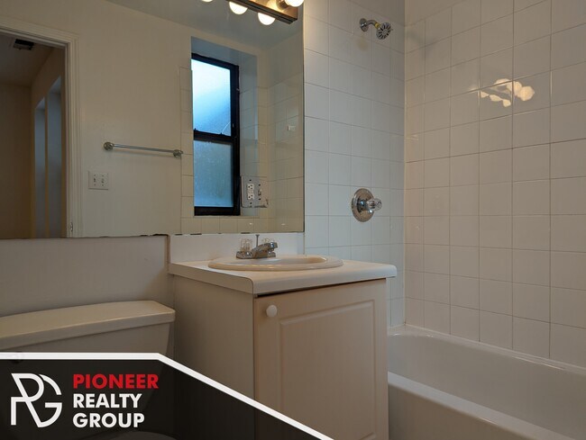 Foto del edificio - 912 W Dakin St