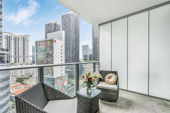 Foto del edificio - 1010 Brickell Ave