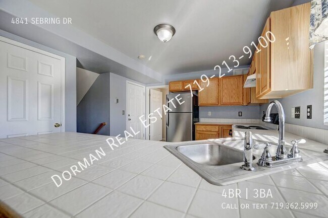 Building Photo - Single Family with Mountain Views
