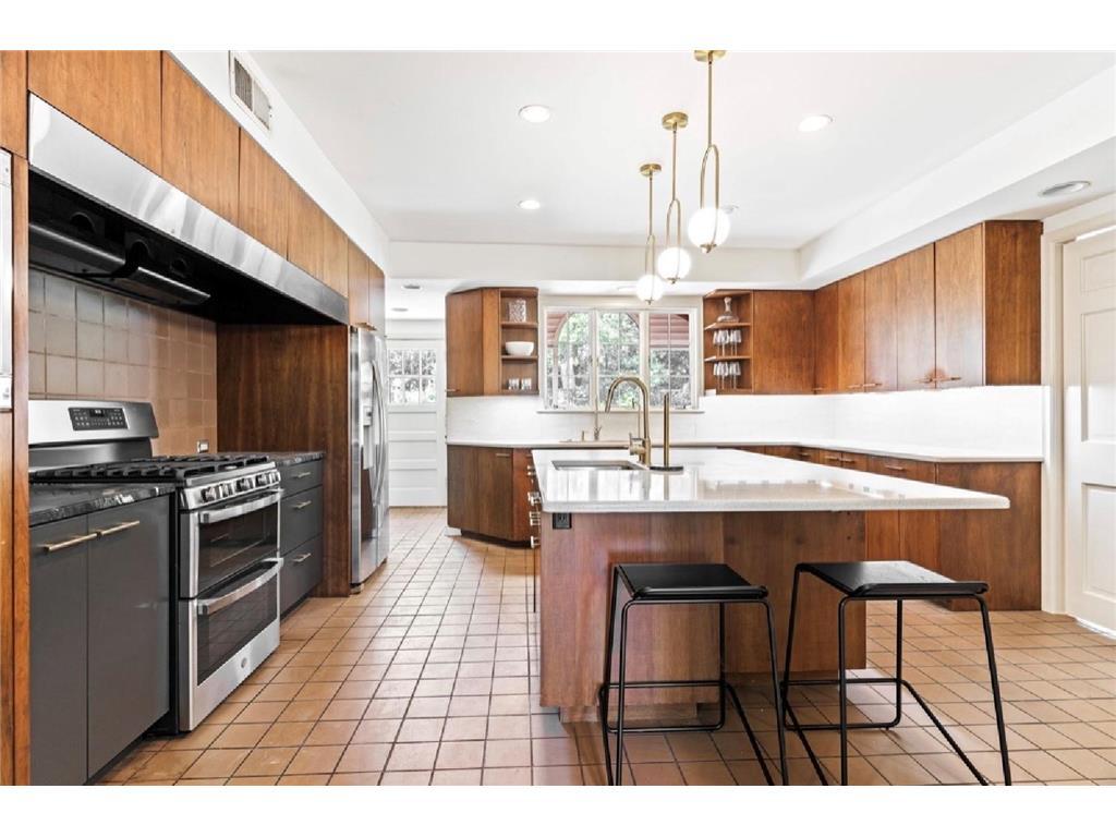 Foto principal - 2730 Glenhurst Ave