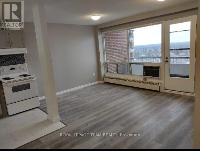 Building Photo - 20 Chesterton Dr