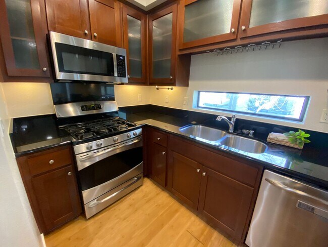 Building Photo - Advent- Luxury Townhome W/ Garage, Balcony...
