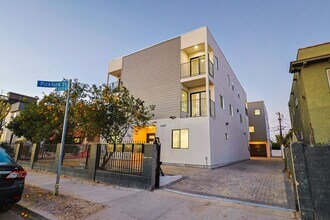 Building Photo - 4647 Pickford St