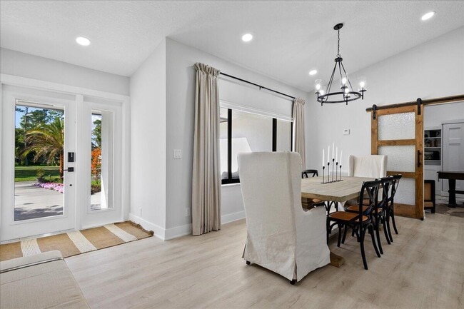 Building Photo - 16748 Fox Trail Ln