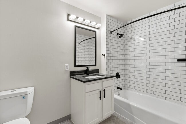 Interior Photo - Vista | On Wash Ave