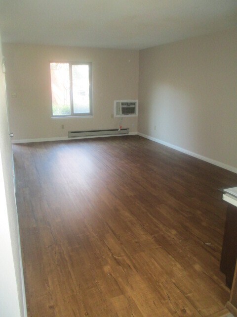 Foto del edificio - Fremont condo has nice recent upgrades!