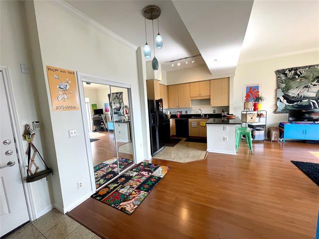 Building Photo - 3225 Turtle Creek Blvd