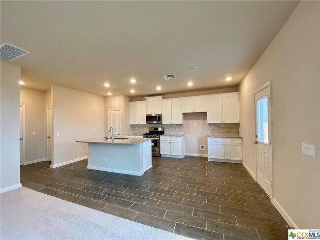 Foto del edificio - 1063 I-35