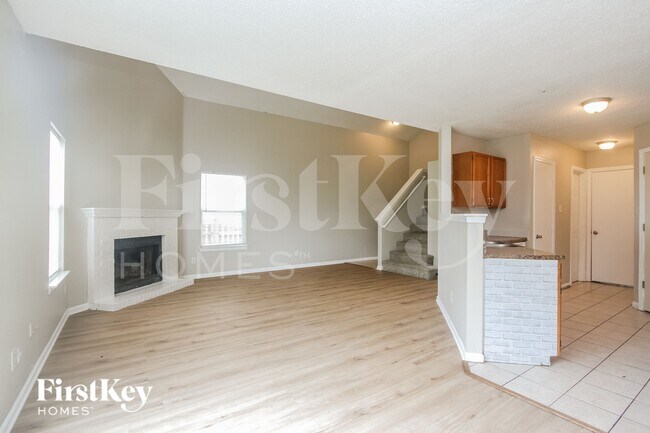 Foto del edificio - 1229 Kenwood Dr