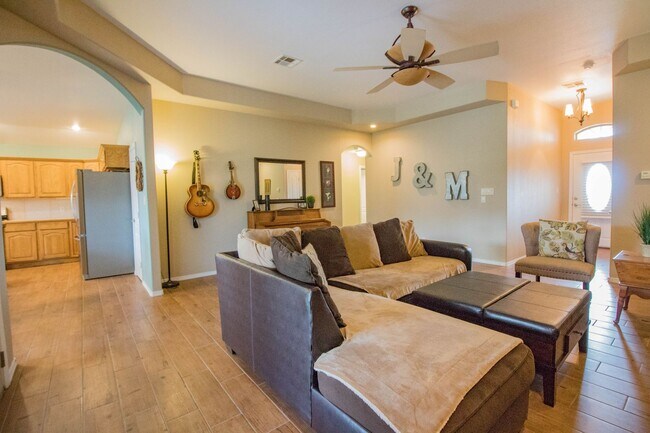Foto del edificio - Spacious home with amazing view of the mou...
