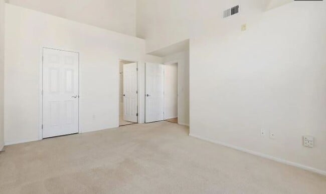 Building Photo - 3875 S Dayton St