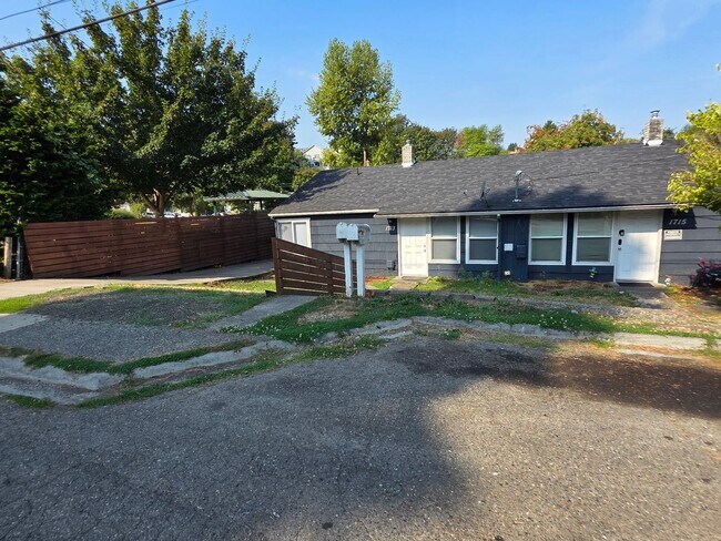 Photo - Remodeled Bremerton Duplex with fully fenc... House