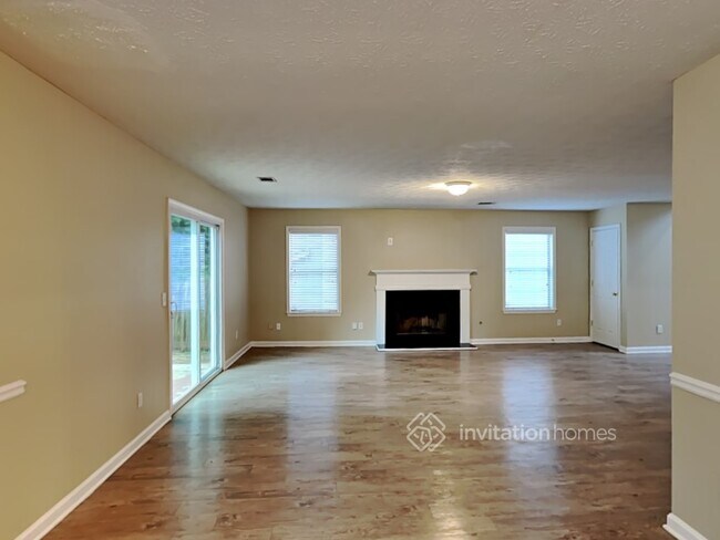 Building Photo - 1020 Omaha Dr
