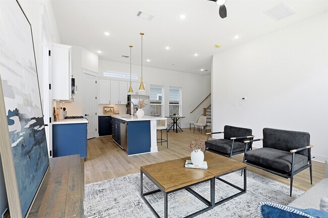 Foto del edificio - 8917 Laverne Shumard Ln