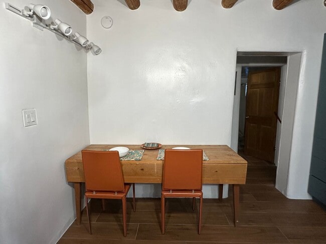 Foto del edificio - 142 Duran St