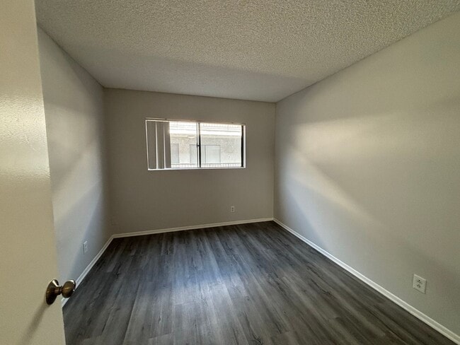 Interior Photo - 951 S. Oxford