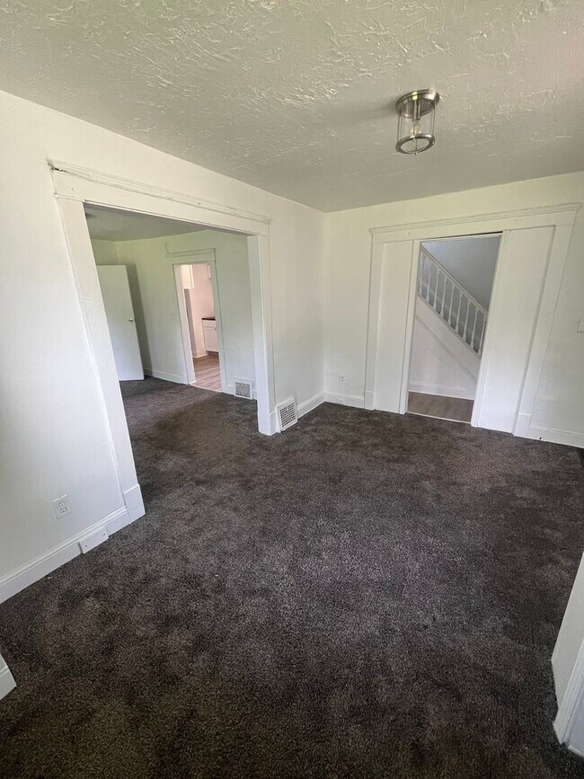 Foto del edificio - Charming 3-bedroom home, Section 8 Accepted