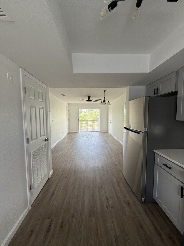 Foto del edificio - 7002 S Kissimmee St
