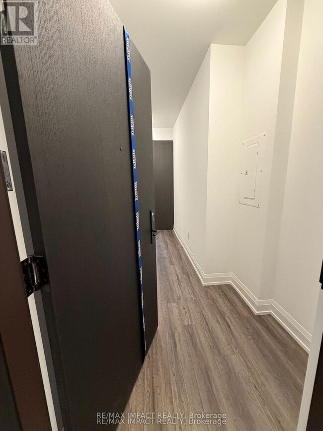 Building Photo - 20 Soudan Ave